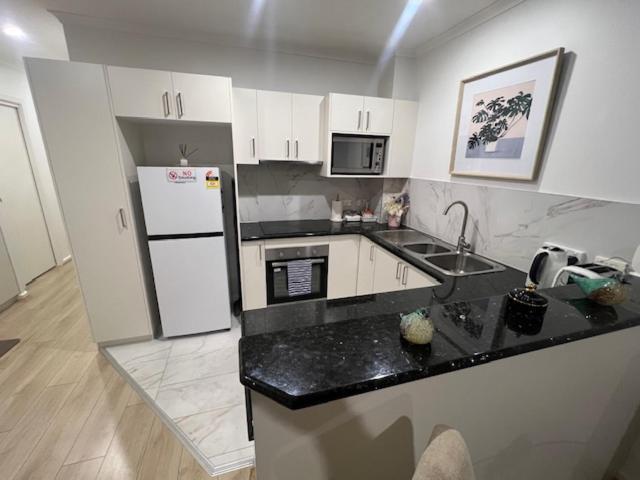 Adelaide Cbd Apartment - 3Br, 2Bath & Carpark Luaran gambar