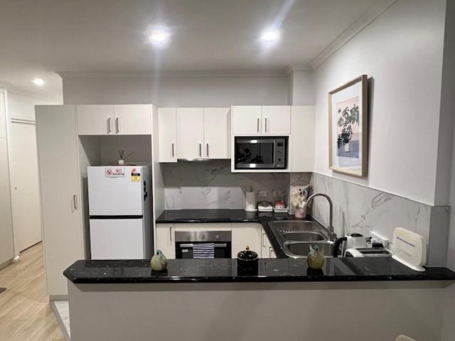 Adelaide Cbd Apartment - 3Br, 2Bath & Carpark Luaran gambar
